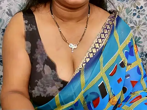 Snapshot of YOUR_URVI_ chatting on 7, 3, 2026 YOUR URVI online show from 7, 3, 2026