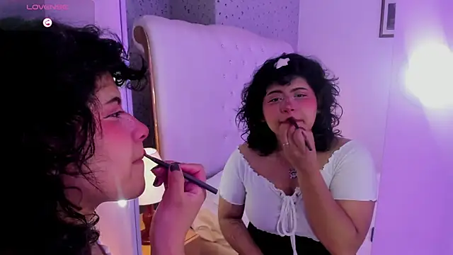 Snapshot of VinkSmokee chatting on 8, 3, 2026 VinkSmokee online show from 8, 3, 2026