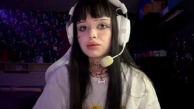 Snapshot of Luna_Sohotti chatting on 7, 3, 2026 Luna Sohotti online show from 7, 3, 2026