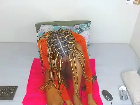 ChocoSlenderXXX online show from 28, 7, 2026