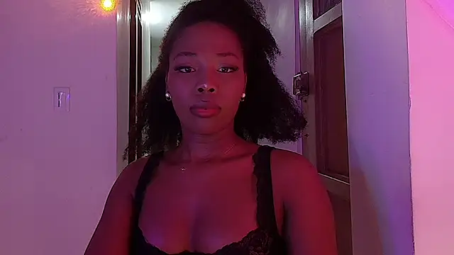 Lunaruiz online show from 13, 3, 2026