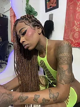 Snapshot of Sheinny_brown1 chatting on 7, 7, 2026 Sheinny brown1 online show from 7, 7, 2026