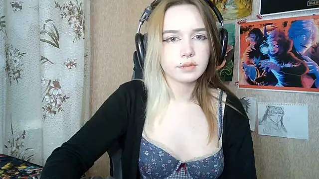 MilaTyan online show from 30, 4, 2026