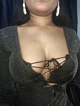 Snapshot of LINNI_3 chatting on 7, 3, 2026 LINNI 3 online show from 7, 3, 2026