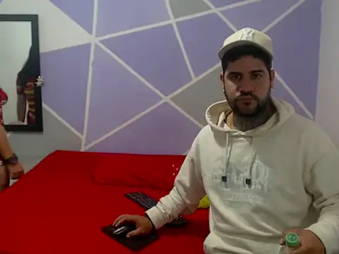 Snapshot of couple__hott069 chatting on 23, 3, 2026 couple hott069 online show from 23, 3, 2026