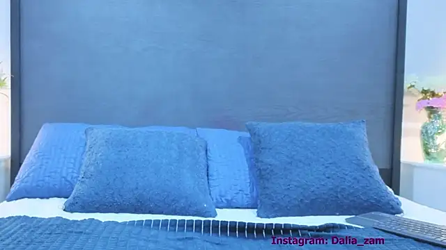 dalia zambrano online show from 19, 3, 2026