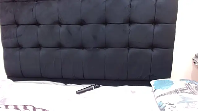 OnionBooty3573 online show from 14, 7, 2026