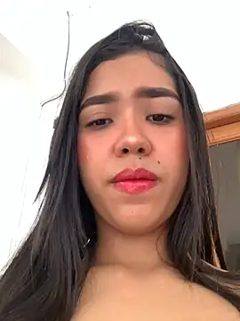 Snapshot of Lily_em chatting on 23, 7, 2026 Lily em online show from 23, 7, 2026