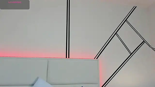 evangeline valencia online show from 14, 3, 2026