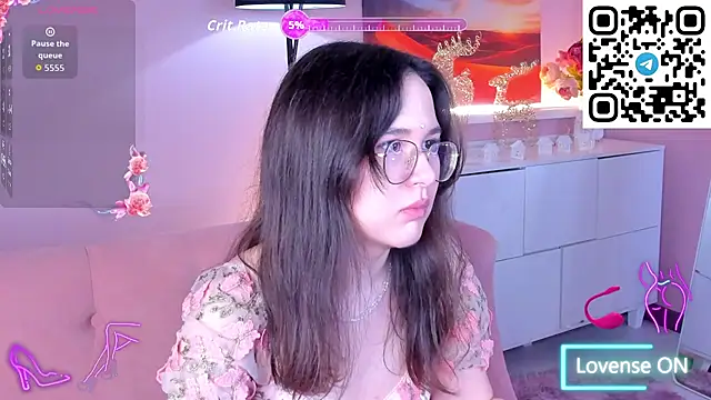 leylamirage online show from 30, 4, 2026