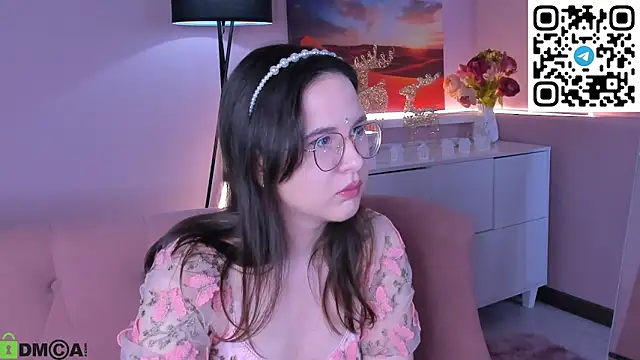 leylamirage online show from 2, 5, 2026