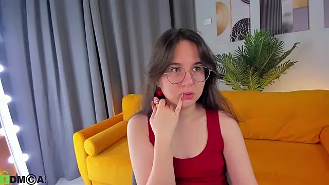 leylamirage online show from 3, 5, 2026