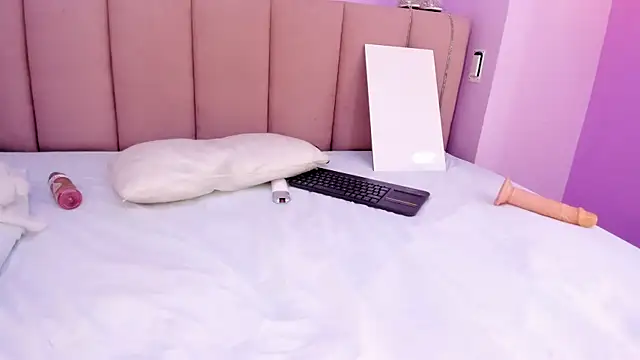 camila scoth online show from 28, 7, 2026