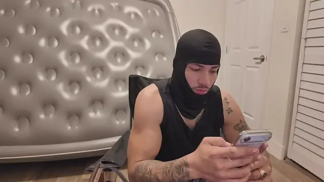 Alejandrosolerxxx online show from 8, 3, 2026