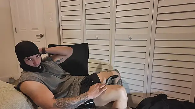 Alejandrosolerxxx online show from 24, 3, 2026