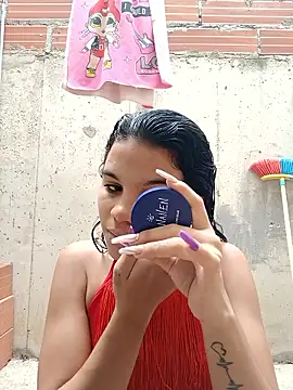 Little-Pussy19 online show from 18, 2, 2026