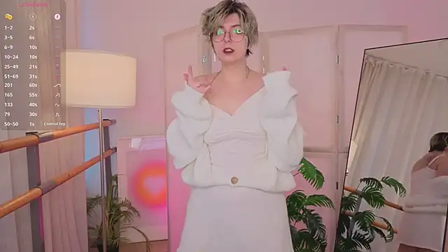 Snapshot of SpiderrArti chatting on 17, 2, 2026 SpiderrArti online show from 17, 2, 2026