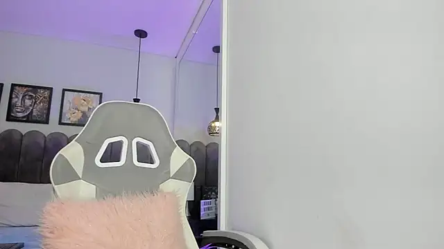 Bella  Peach online show from 2, 5, 2026
