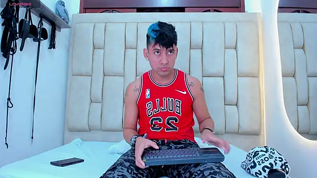 Snapshot of STEVEN_OS chatting on 20, 3, 2026 STEVEN OS online show from 20, 3, 2026