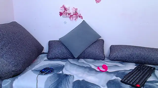 miay here  online show from 7, 3, 2026