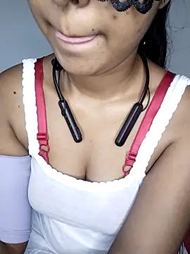 Snapshot of ASHANYA_JAYASOORIYA chatting on 6, 3, 2026 ASHANYA JAYASOORIYA online show from 6, 3, 2026