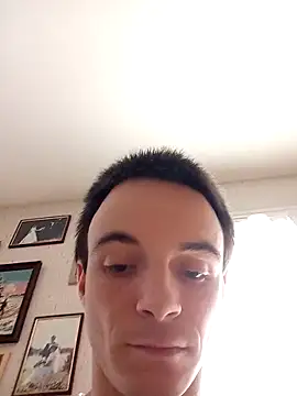 Snapshot of thom7246 chatting on 11, 3, 2026 thom7246 online show from 11, 3, 2026