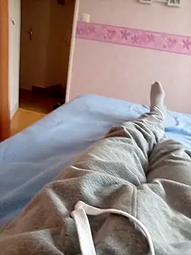 Snapshot of thom7246 chatting on 14, 3, 2026 thom7246 online show from 14, 3, 2026