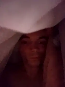 Snapshot of thom7246 chatting on 15, 3, 2026 thom7246 online show from 15, 3, 2026