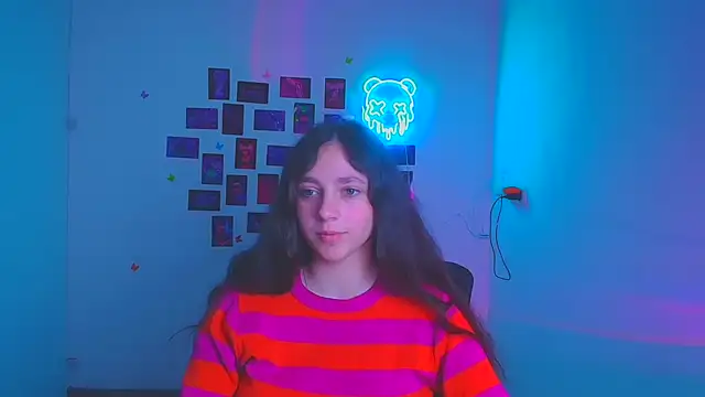 KissMeJulia online show from 21, 3, 2026