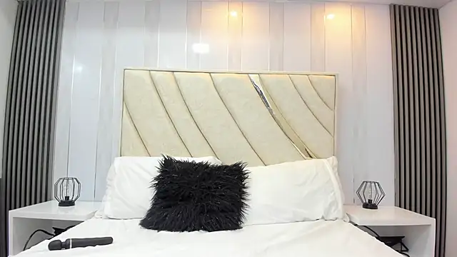 violetta cutest  online show from 18, 2, 2026