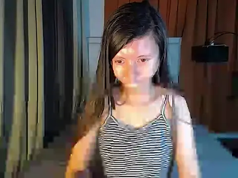 Snapshot of lady_moon09 chatting on 7, 3, 2026 lady moon09 online show from 7, 3, 2026