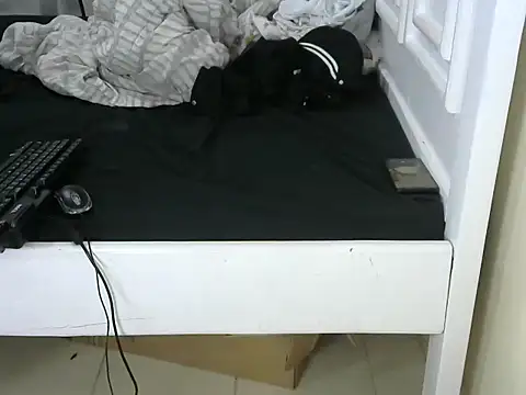 Snapshot of rabe15233 chatting on 8, 3, 2026 rabe15233 online show from 8, 3, 2026