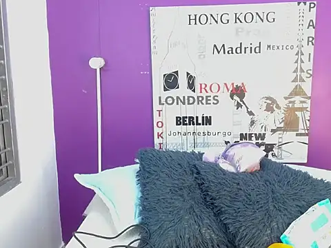 Snapshot of Kate_Hewson chatting on 4, 3, 2026 Kate Hewson online show from 4, 3, 2026