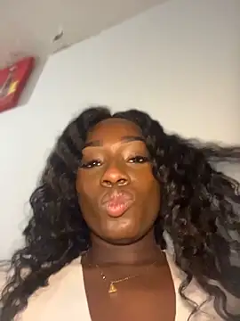 ZarahFerreira online show from 28, 4, 2026