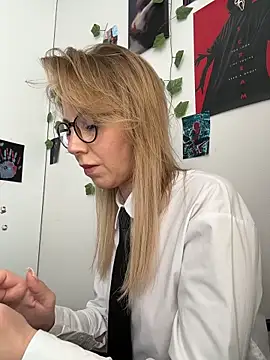 LisaMurr online show from 18, 3, 2026