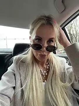 LisaMurr online show from 30, 4, 2026