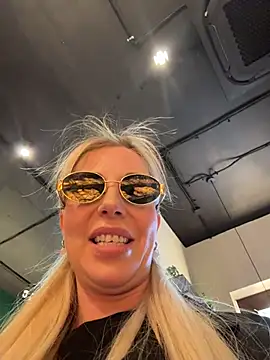 LisaMurr online show from 2, 5, 2026