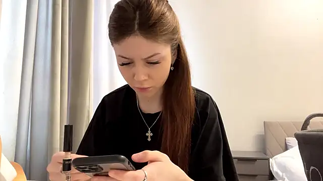 Snapshot of adelecloud chatting on 6, 3, 2026 adelecloud online show from 6, 3, 2026