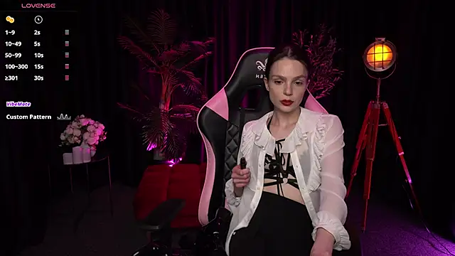 Snapshot of Wild_Alice_me chatting on 8, 3, 2026 Wild Alice me online show from 8, 3, 2026