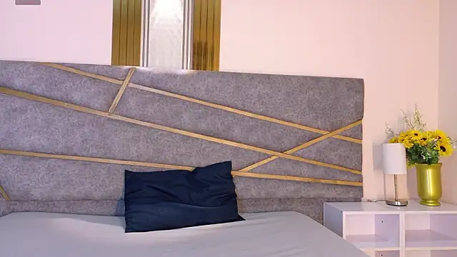 Blue MoonXXX online show from 23, 2, 2026