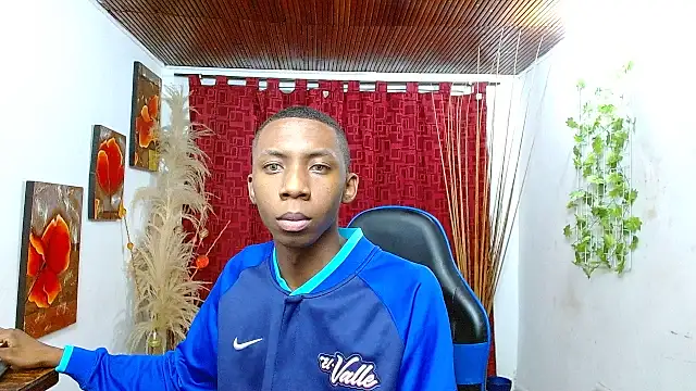 Snapshot of milo018 chatting on 9, 3, 2026 milo018 online show from 9, 3, 2026