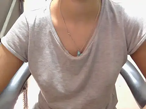 Snapshot of sassy_slut_69 chatting on 15, 3, 2026 sassy slut 69 online show from 15, 3, 2026