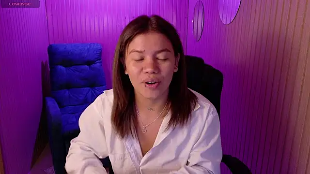 Snapshot of Alessia_Monroe_ chatting on 27, 4, 2026 Alessia Monroe online show from 27, 4, 2026