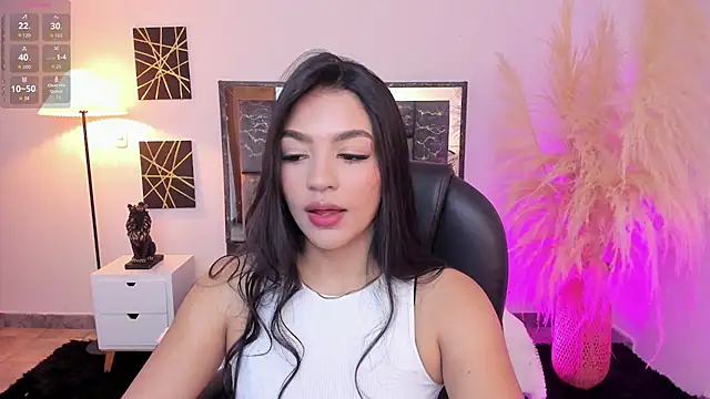 sara stormy online show from 26, 6, 2026