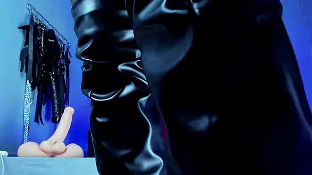 VenusStones online show from 14, 4, 2026