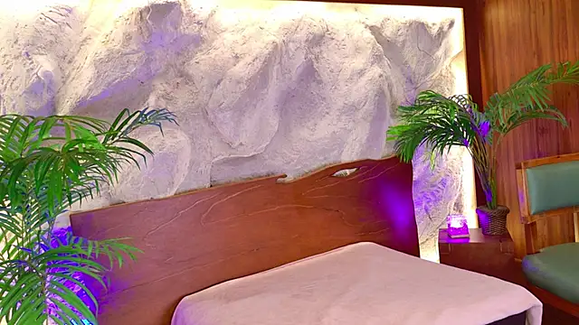 Rolyloren  online show from 4, 3, 2026