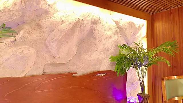 Rolyloren  online show from 11, 3, 2026