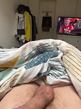 Snapshot of Crevette311 chatting on 14, 11, 2025 Crevette311 online show from 14, 11, 2025