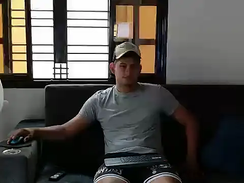 Snapshot of walterktm chatting on 2, 3, 2026 walterktm online show from 2, 3, 2026