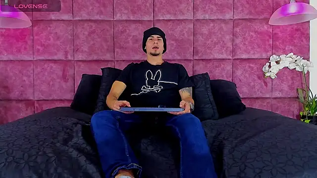 Snapshot of SharonTygaX chatting on 19, 2, 2026 SharonTygaX online show from 19, 2, 2026